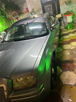 کرایسلەر 300